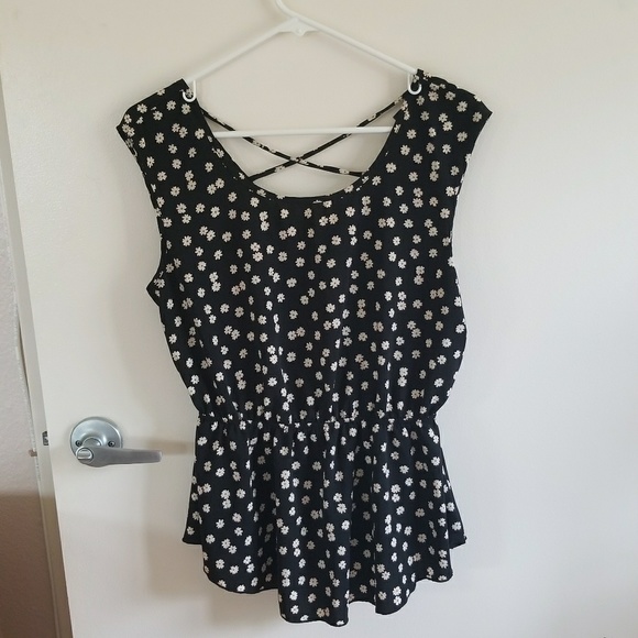 mine Tops - Flowery Blouse